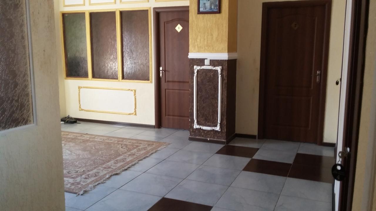 Hostel Wigwam Uralsk Ngoại thất bức ảnh